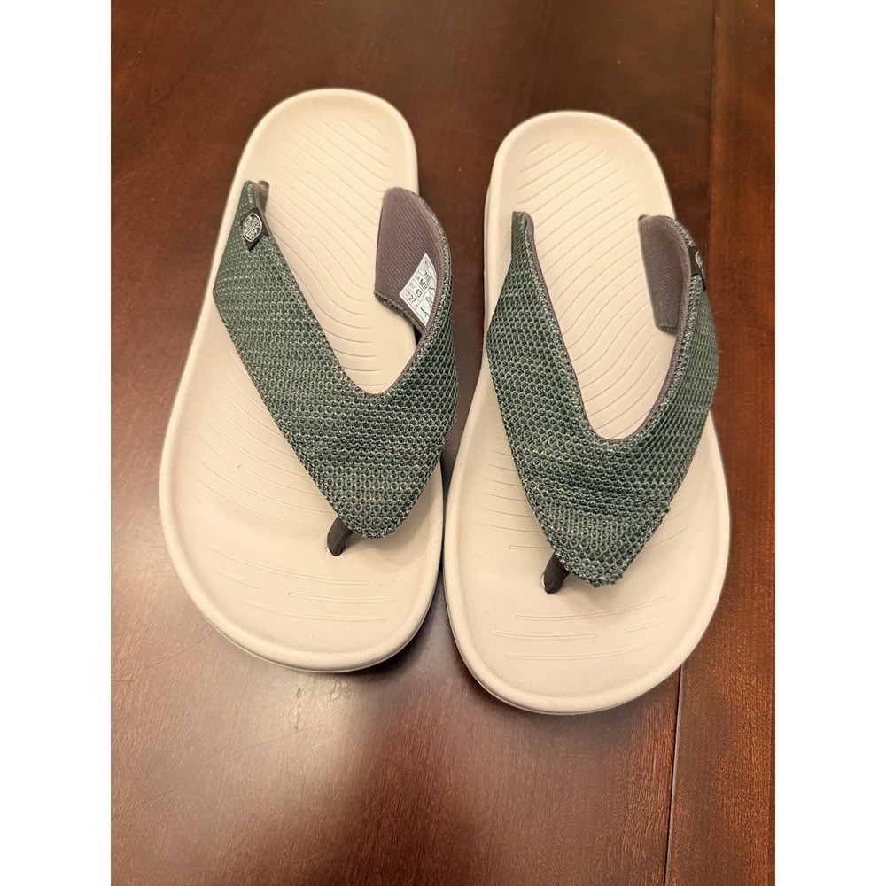 hey dude flip flops Men Size 10 Green Tan Sandals